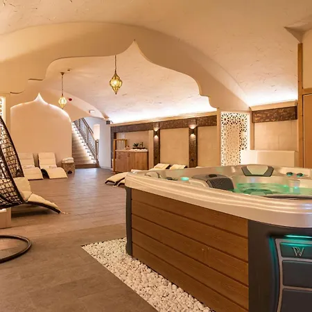 Szálloda Oázis Hotel***