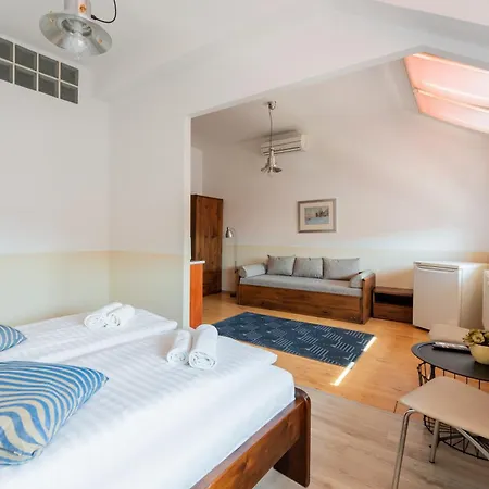 Oazis Hotel*** מלון נג'קניז'ה