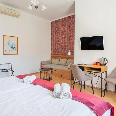 Ξενοδοχείο Oazis Hotel***