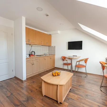 Oazis Hotel*** מלון