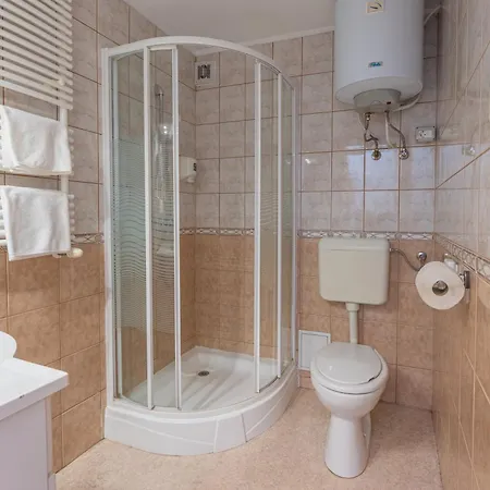 Oazis Hotel*** 3* נג'קניז'ה