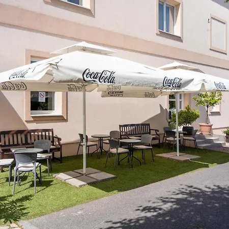 Oazis Hotel***