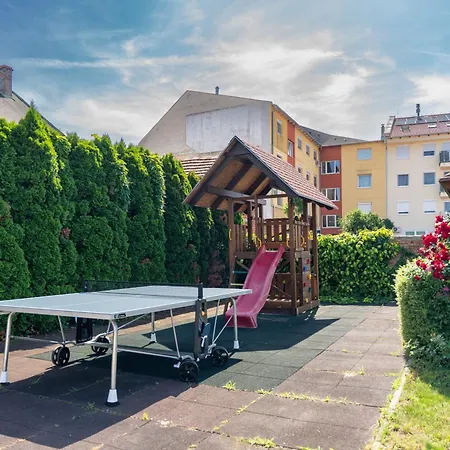 Отель Oazis Hotel*** Надьканижа