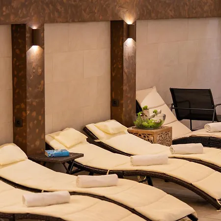 Oazis Hotel*** 4*