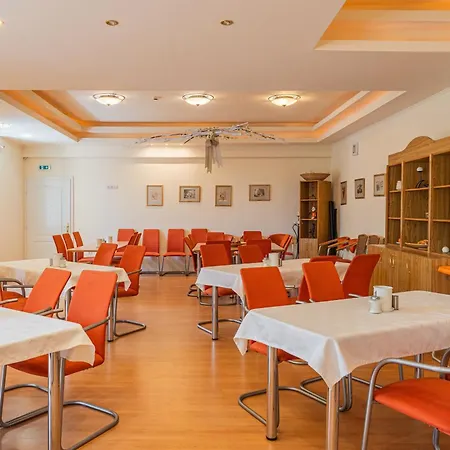 Oazis Hotel***