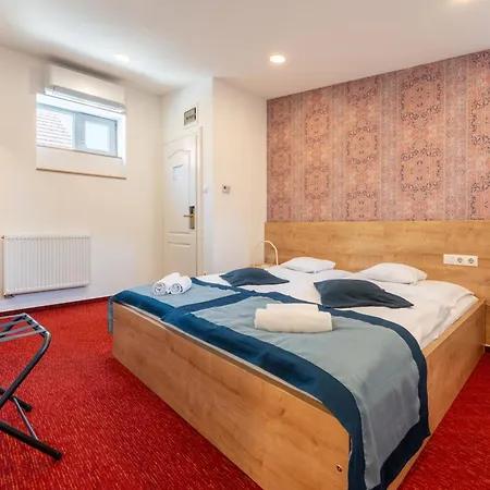 Oazis Hotel*** מלון נג'קניז'ה