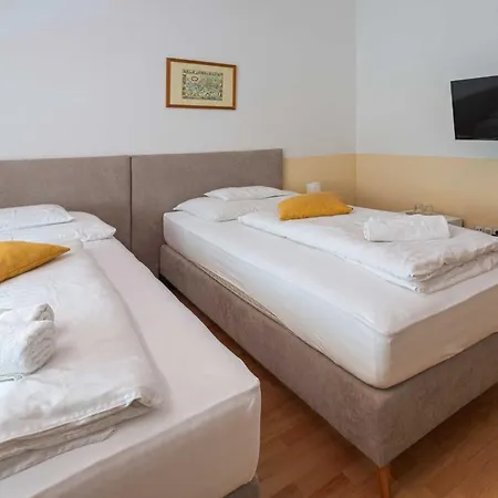 Ξενοδοχείο Oazis Hotel***
