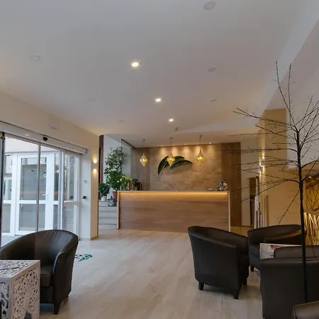 Oázis Hotel*** 4*