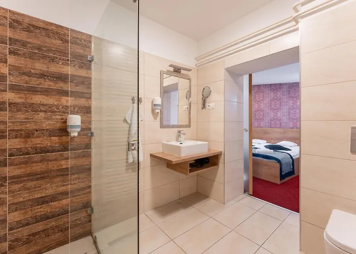 Hotel Oazis Hotel*** 3*